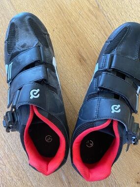 Peloton Size 39 Cycle Shoes